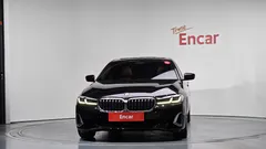 2022 BMW 5-Series 520i Luxury — фото 3
