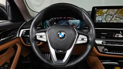 2022 BMW 5-Series 520i Luxury — фото 13