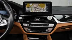 2022 BMW 5-Series 520i Luxury — фото 14