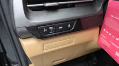 2022 Kia Carnival Diesel 9-Seater Signature — фото 16