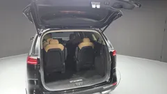 2022 Kia Carnival Diesel 9-Seater Signature — фото 20