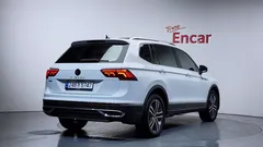 2023 Volkswagen Tiguan 2.0 TSI Prestige — фото 2