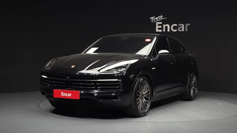 2022 Porsche Cayenne 3.0 E-Hybrid Coupe