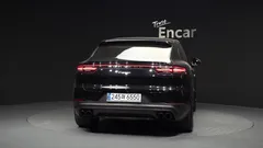 2022 Porsche Cayenne 3.0 E-Hybrid Coupe — фото 4