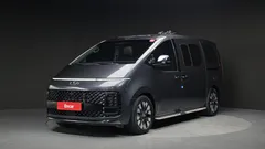 2023 Hyundai Staria Lounge 9-Seater — фото 1