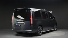 2023 Hyundai Staria Lounge 9-Seater — фото 2
