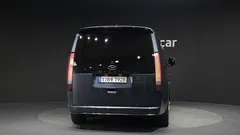 2023 Hyundai Staria Lounge 9-Seater — фото 4