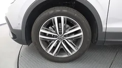 2023 Volkswagen Tiguan 2.0 TSI Prestige, серебристый — фото 5