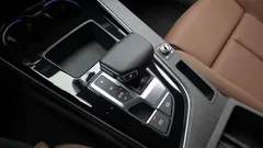 2023 Audi A4 40 TFSI Premium, белый — фото 9