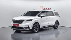 2022 Kia Carnival Diesel 9-Seater Noblesse — фото 1