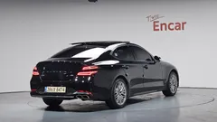 2021 Genesis G70 Gasoline 2.0T 4WD, чёрный — фото 2