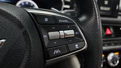 2021 Genesis G70 Gasoline 2.0T 4WD, чёрный — фото 18