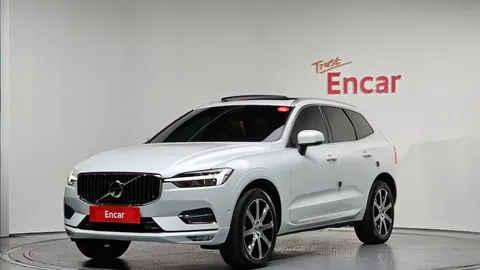 2021 Volvo XC60 B6 Inscirtion
