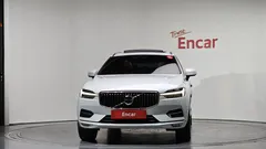 2021 Volvo XC60 B6 Inscirtion, белый — фото 3