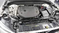 2021 Volvo XC60 B6 Inscirtion, белый — фото 6