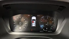 2021 Volvo XC60 B6 Inscirtion, белый — фото 8
