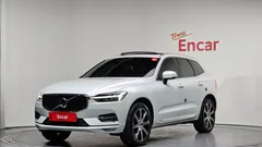 2021 Volvo XC60 B6 Inscirtion, белый — фото 11