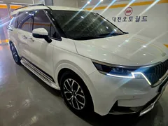 2023 Kia Carnival Diesel 9-Seater Noblesse — фото 3