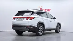 2021 Hyundai Tucson Inspiration 2WD, белый — фото 2