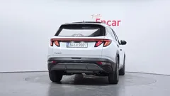 2021 Hyundai Tucson Inspiration 2WD, белый — фото 4