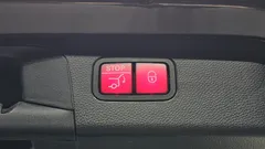 2022 Mercedes-Benz GLC-Class GLC300e 4MATIC — фото 19