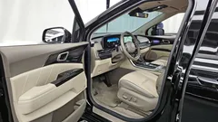 2023 Kia Carnival Diesel 7-Seater Hi-Limousine — фото 10