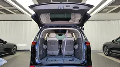 2023 Kia Carnival Diesel 7-Seater Hi-Limousine — фото 20
