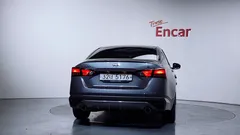 2019 Nissan Altima 2.5 Special Edition — фото 4