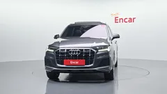 2021 Audi Q7 45 TDI Quattro Premium, серый — фото 3