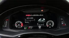 2021 Audi Q7 45 TDI Quattro Premium, серый — фото 8