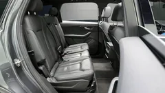 2021 Audi Q7 45 TDI Quattro Premium, серый — фото 11
