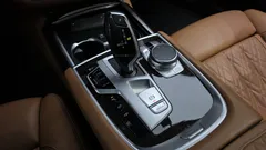 2021 BMW 7-Series 730d xDrive Design Pure Excellence, чёрный — фото 9