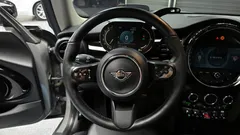 2022 Mini Cooper Classic — фото 12