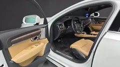 2023 Volvo S90 B6 AWD Ultimate Bright, белый — фото 10