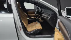 2023 Volvo S90 B6 AWD Ultimate Bright, белый — фото 15