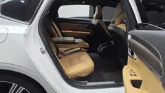 2023 Volvo S90 B6 AWD Ultimate Bright, белый — фото 16