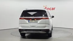 2023 Kia Carnival Diesel 9-Seater Noblesse — фото 4