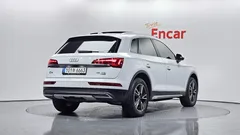 2021 Audi Q5 45 TFSI Quattro, белый — фото 2