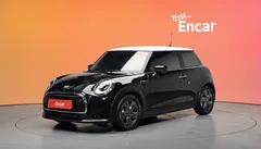 2022 Mini Cooper Classic — фото 1