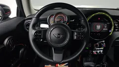 2022 Mini Cooper Classic — фото 12