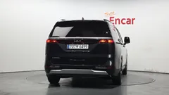 2023 Kia Carnival Diesel 11-Seater Prestige — фото 4