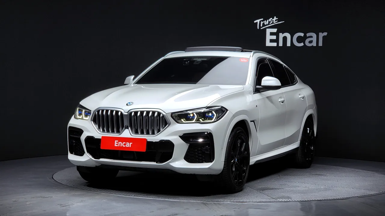 2022 BMW X6 xDrive40i M Sport