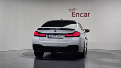 2022 BMW 5-Series 530i M Sport Package — фото 4