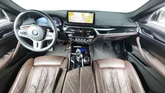 2022 BMW 5-Series 530i M Sport Package — фото 7