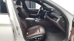 2022 BMW 5-Series 530i M Sport Package — фото 11