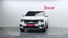 2023 Kia Seltos Gasoline 1.6 Turbo 2WD, белый — фото 3
