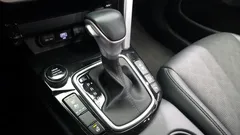 2023 Kia Seltos Gasoline 1.6 Turbo 2WD, белый — фото 9