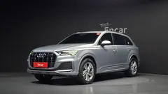 2021 Audi Q7 45 TDI Quattro Premium — фото 1