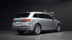 2021 Audi Q7 45 TDI Quattro Premium — фото 2