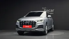 2021 Audi Q7 45 TDI Quattro Premium — фото 3